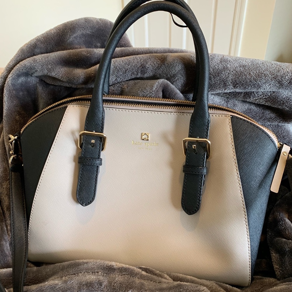 Kate Spade Medium Crossbody *SOLD*